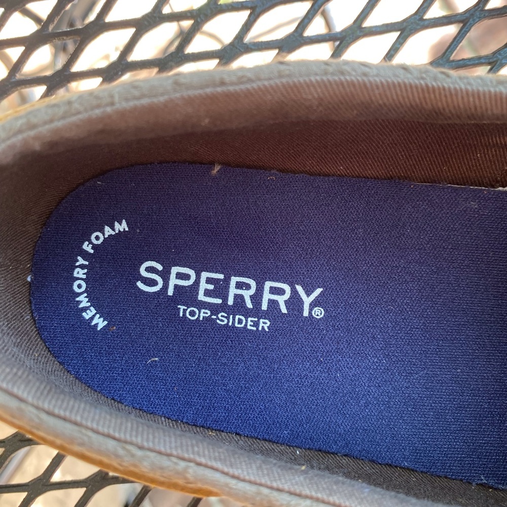 LIKE NEW DOCK SIDERS